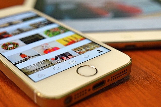 instagram a mobilní telefon